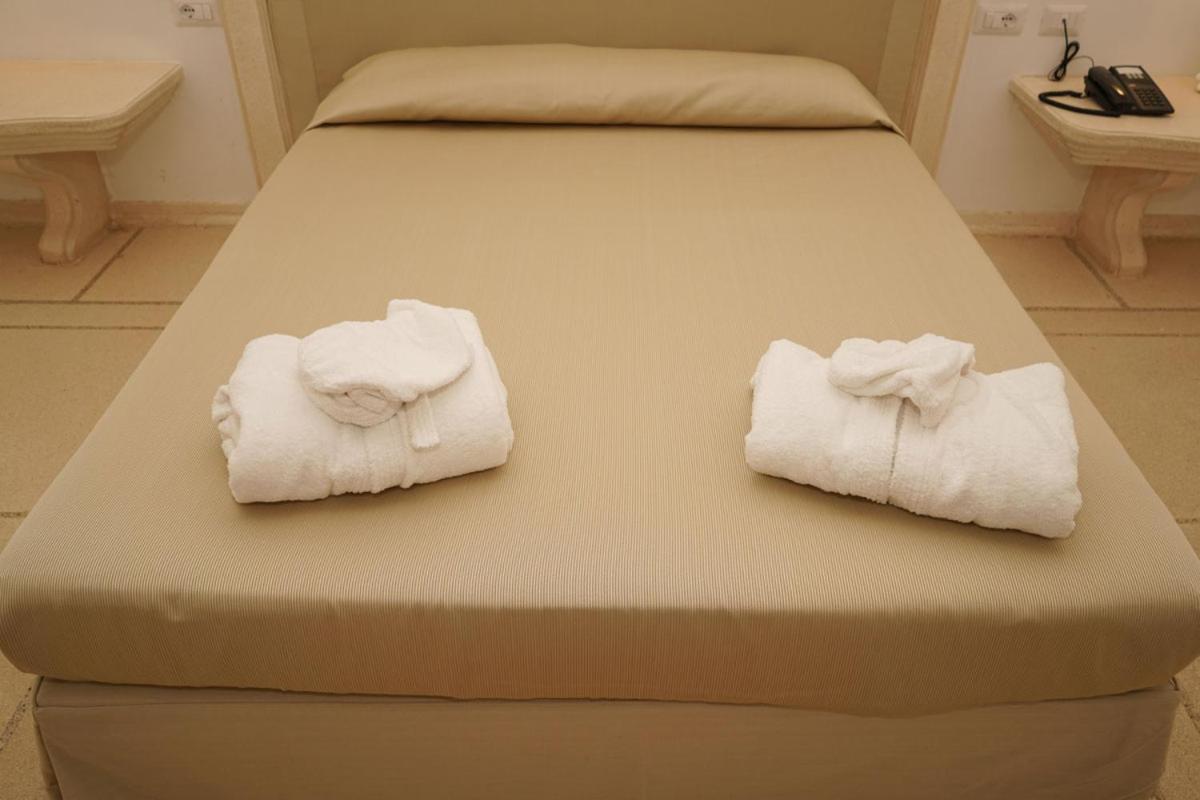 La Magione Bed and Breakfast Foggia Exteriör bild